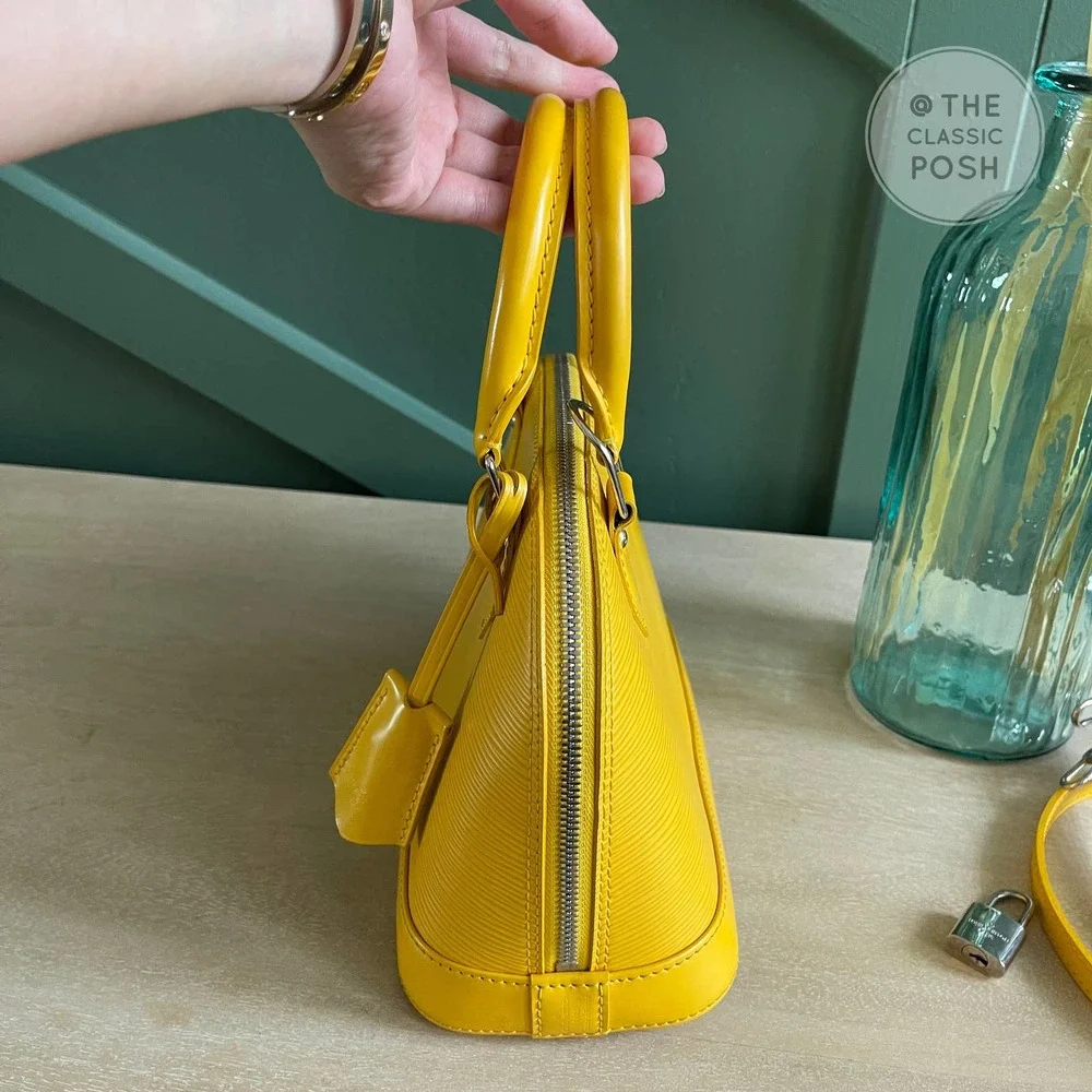 ❌SOLD❌Louis Vuitton BB Alma EPI Citron Yellow Leather Crossbody Bag - Picture 4 of 15